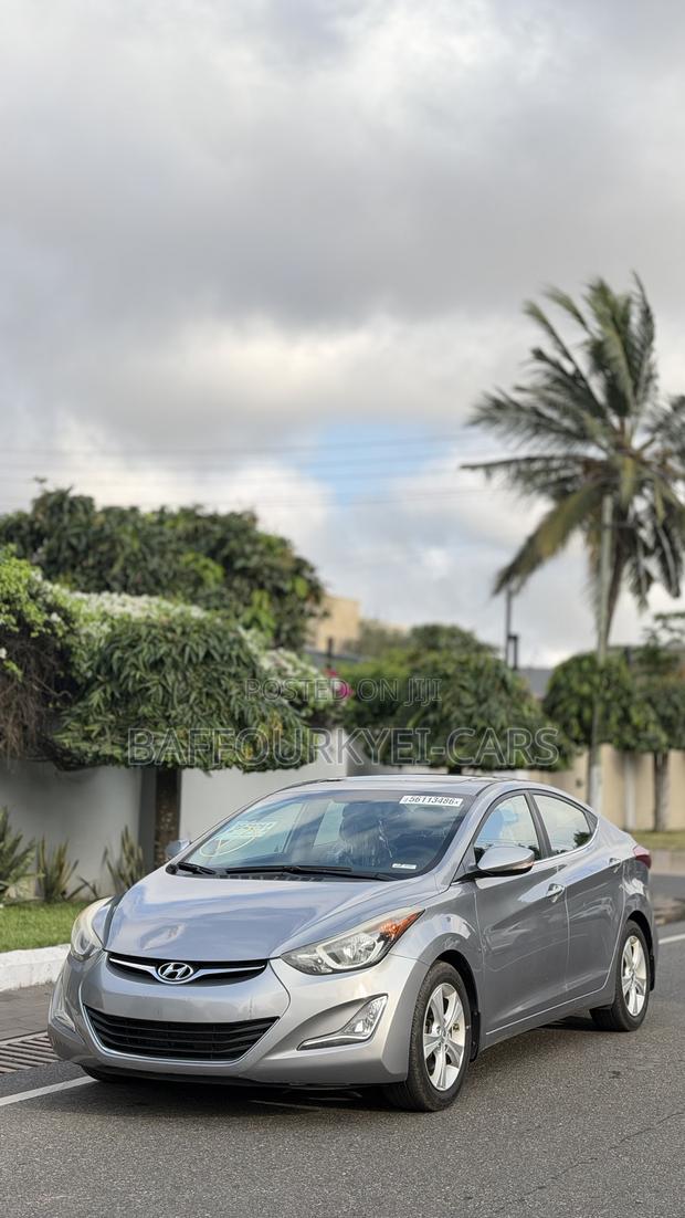 Hyundai Elantra SE Sedan FWD (1.8L 4cyl 6A) 2016 Gray