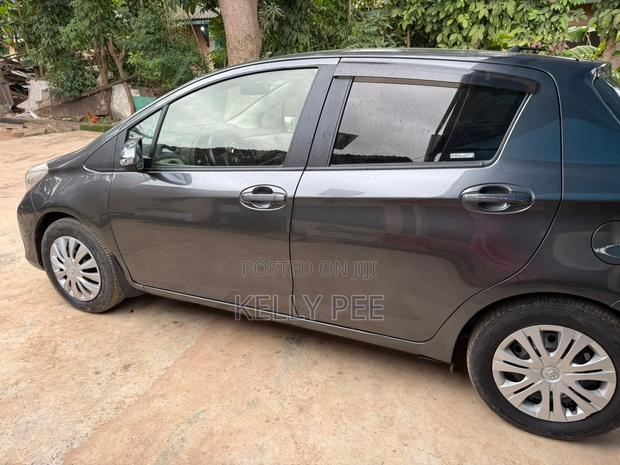 Toyota Vitz 2012 Gray