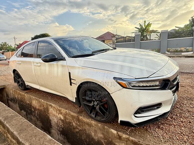 Honda Accord EX-L 2.0T 2018 White