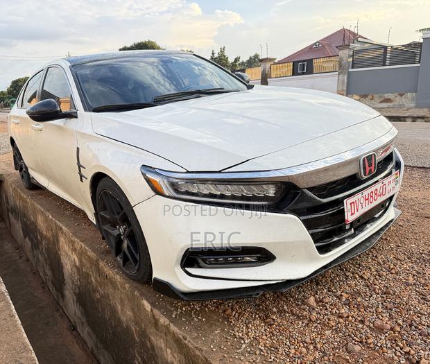 Honda Accord EX-L 2.0T 2018 White