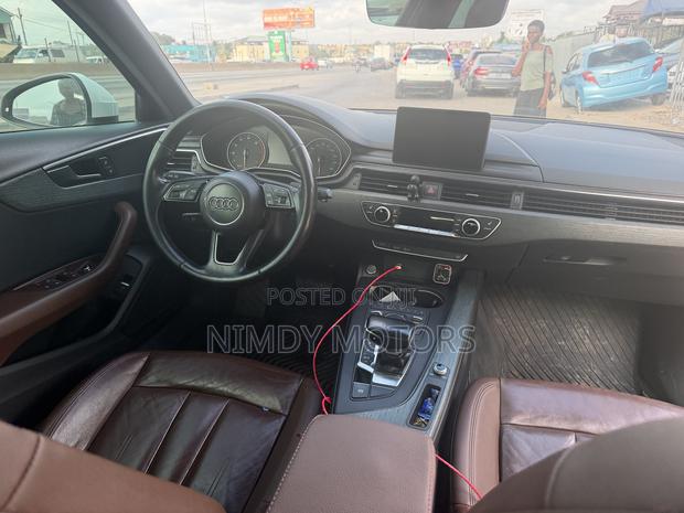 Audi A4 2.0T ultra Premium FWD 2018 White