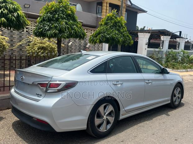 Hyundai Sonata Limited 2.0T Seban (2.0L 4cyl 6A) 2017 Gray