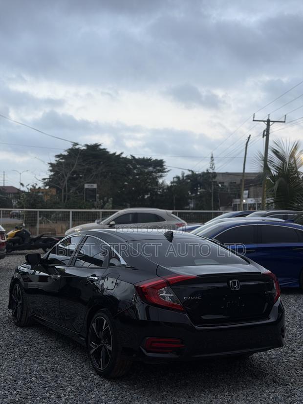 Honda Civic Touring 4dr Sedan (1.5L 4cyl) 2017 Black