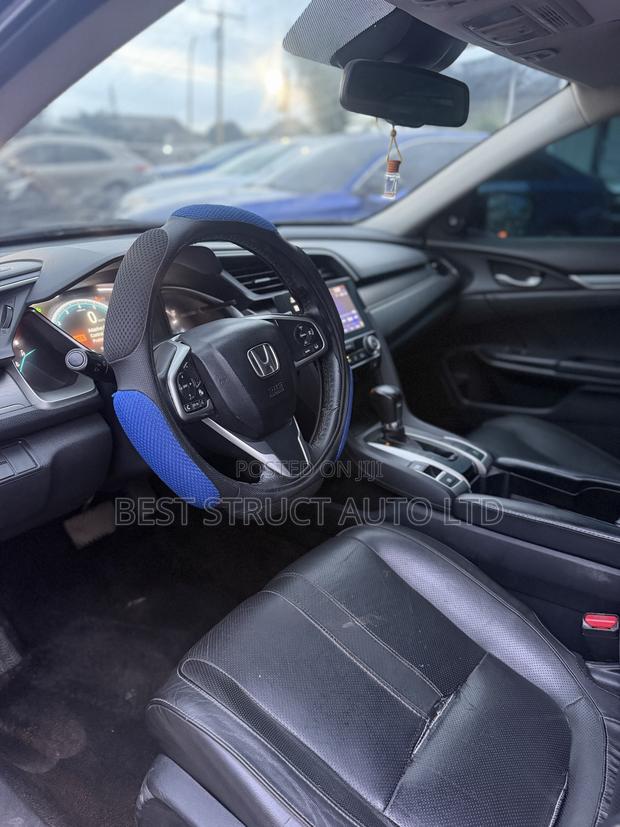 Honda Civic Touring 4dr Sedan (1.5L 4cyl) 2017 Black