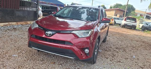 Toyota RAV4 2018 Red