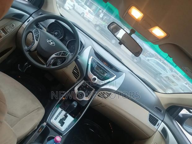 Hyundai Elantra Limited Sedan FWD (1.8L 4cyl 6A) 2013 Black