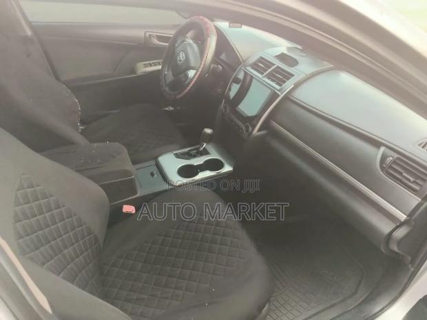 Toyota Camry 2014 Silver