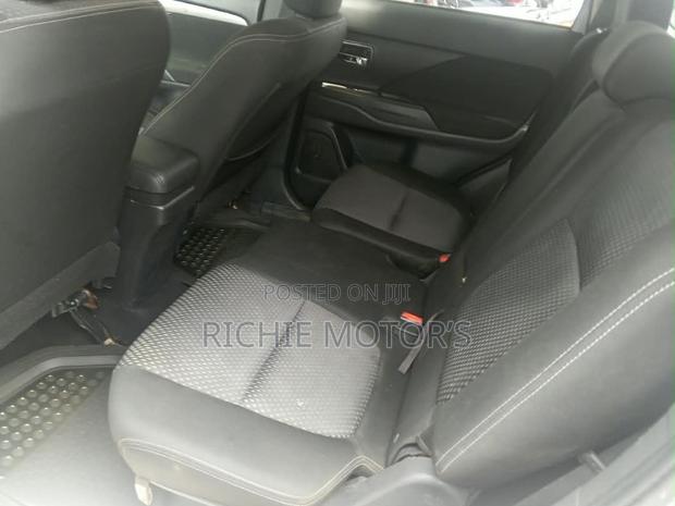 Mitsubishi Outlander SE AWC 2017 Silver