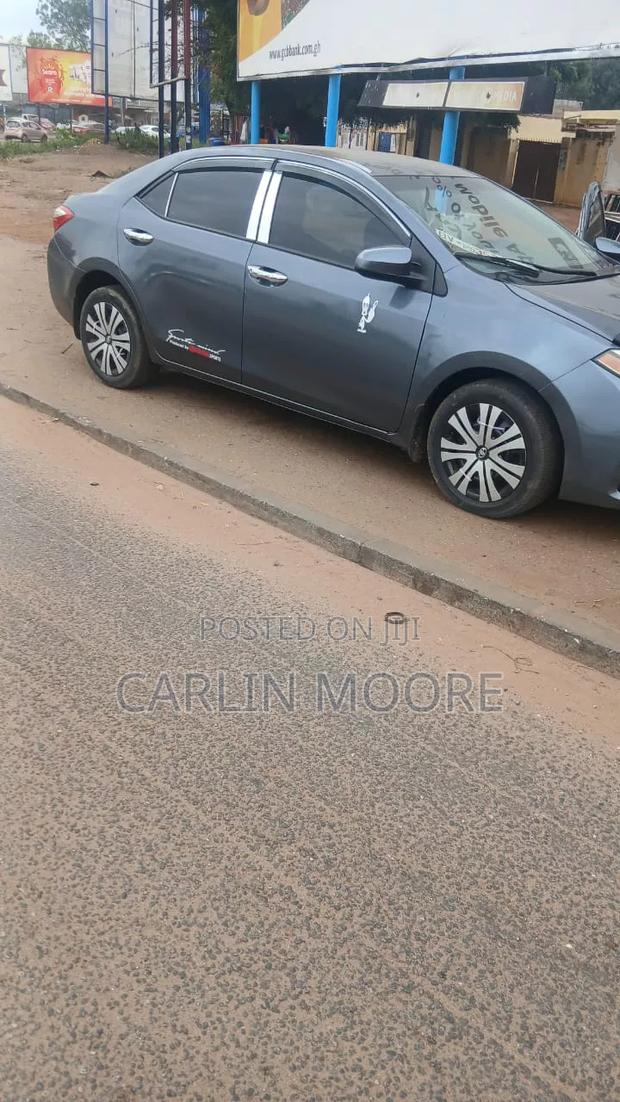 Toyota Corolla 2015 Blue