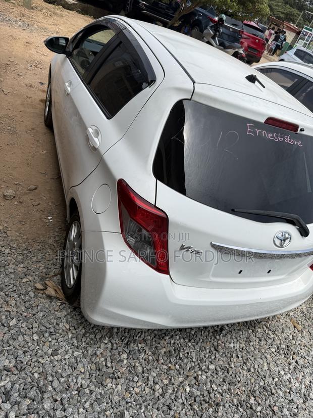 Toyota Vitz 2012 White