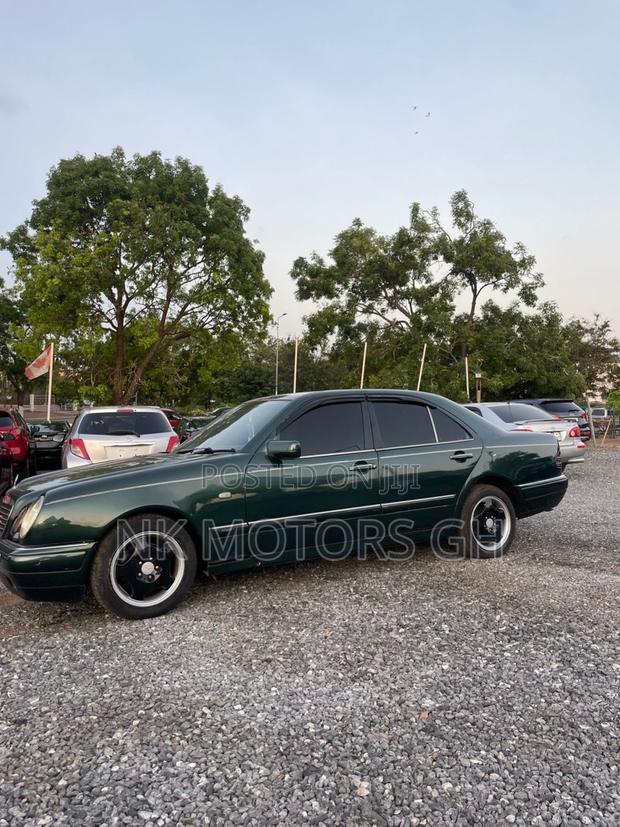 Mercedes-Benz E240 1999 Green