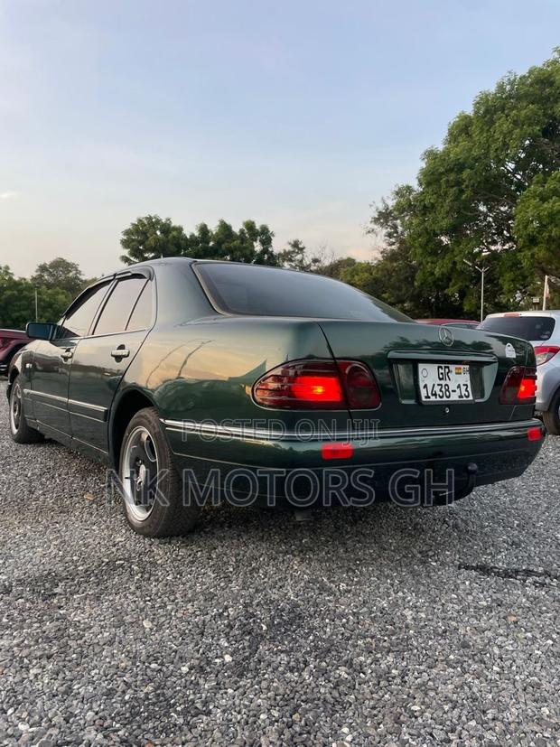 Mercedes-Benz E240 1999 Green