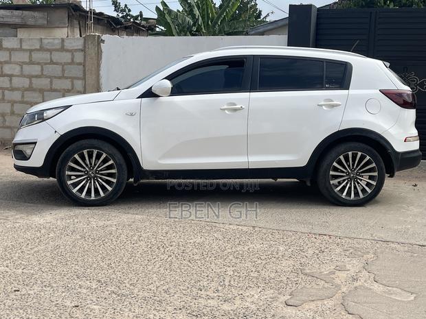 Kia Sportage EX 4dr SUV (2.4L 4cyl 6A) 2012 White