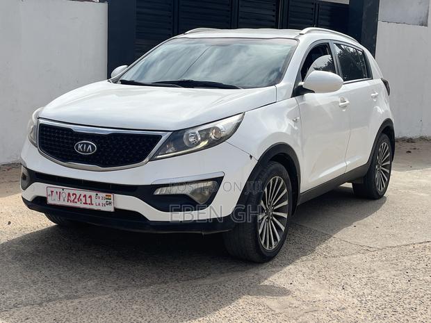 Kia Sportage EX 4dr SUV (2.4L 4cyl 6A) 2012 White