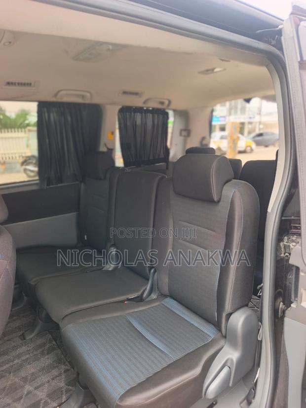 Toyota Voxy V 2WD 8-Seater 2010 Black