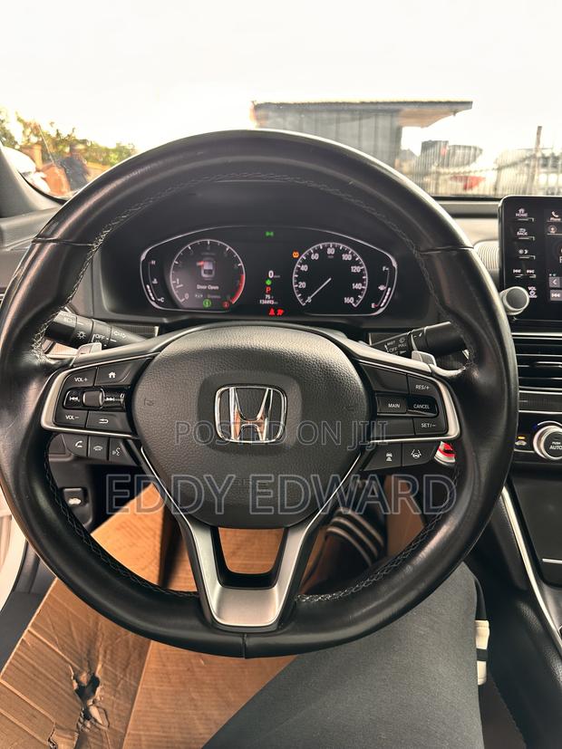 Honda Accord 2019 White