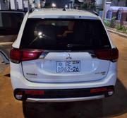 Mitsubishi Outlander 2017 White for sale