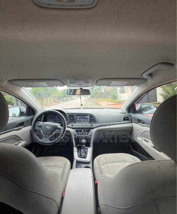 Hyundai Elantra 2017 Gray