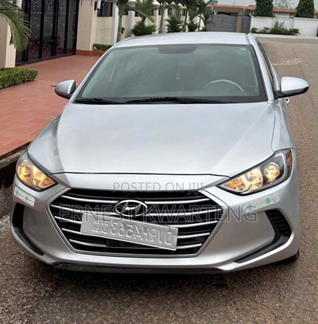 Hyundai Elantra 2017 Gray