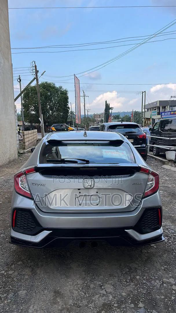 Honda Civic 2019 Silver