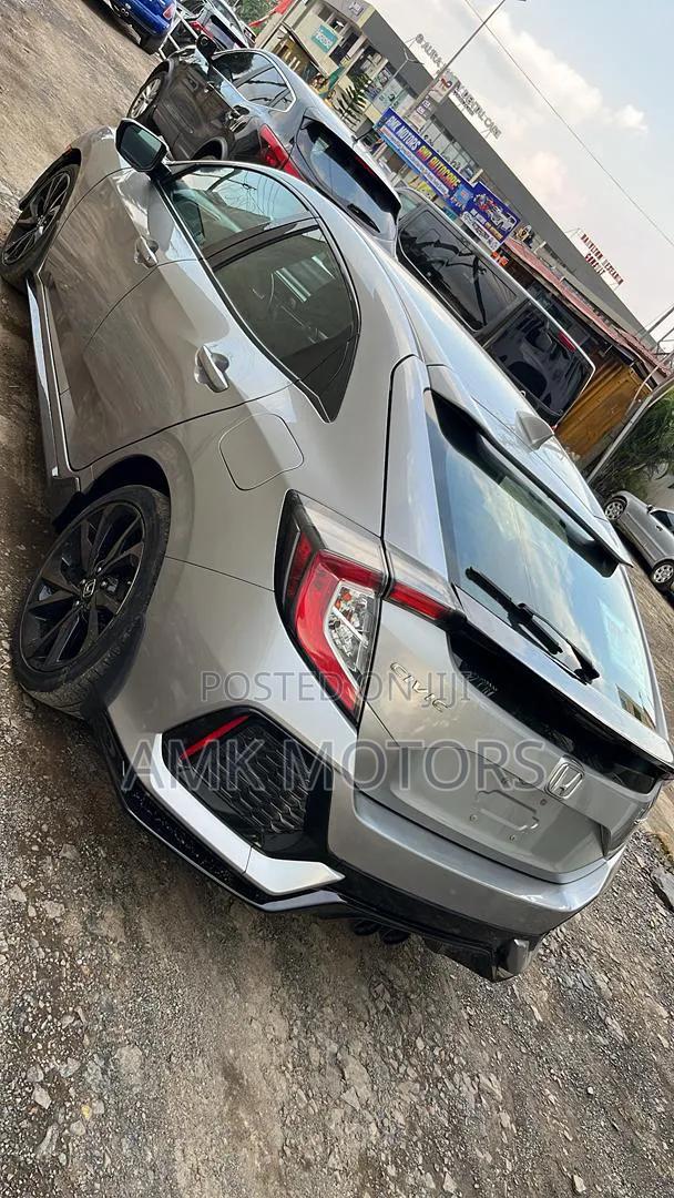 Honda Civic 2019 Silver