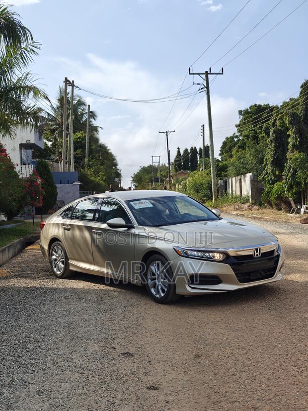 Honda Accord LX 2018 Gold