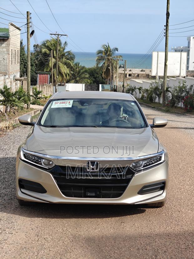 Honda Accord LX 2018 Gold