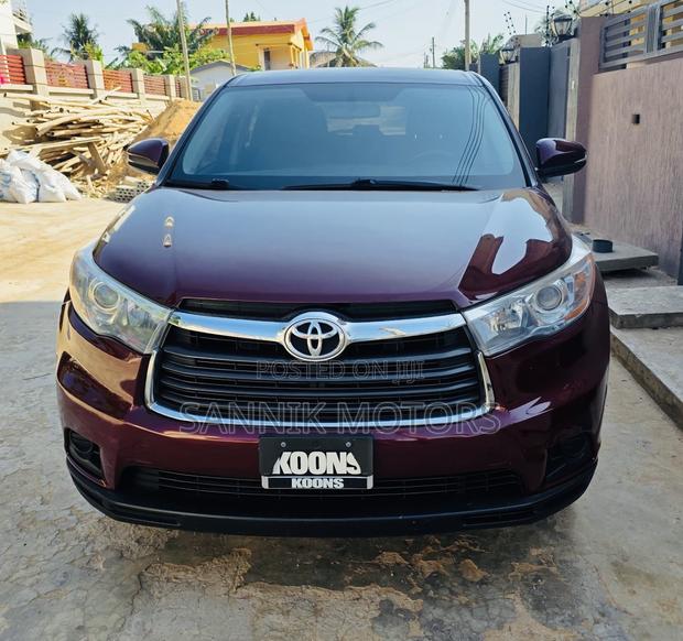 Toyota Highlander LE 4x2 (2.7L 4cyl 6A) 2017 Burgundy