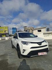 Toyota RAV4 LE AWD (2.5L 4cyl 6A) 2017 White for sale