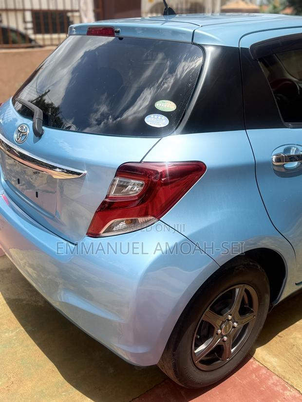 Toyota Vitz 2015 Beige