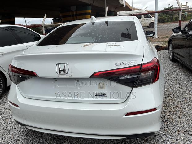 Honda Civic 2024 White