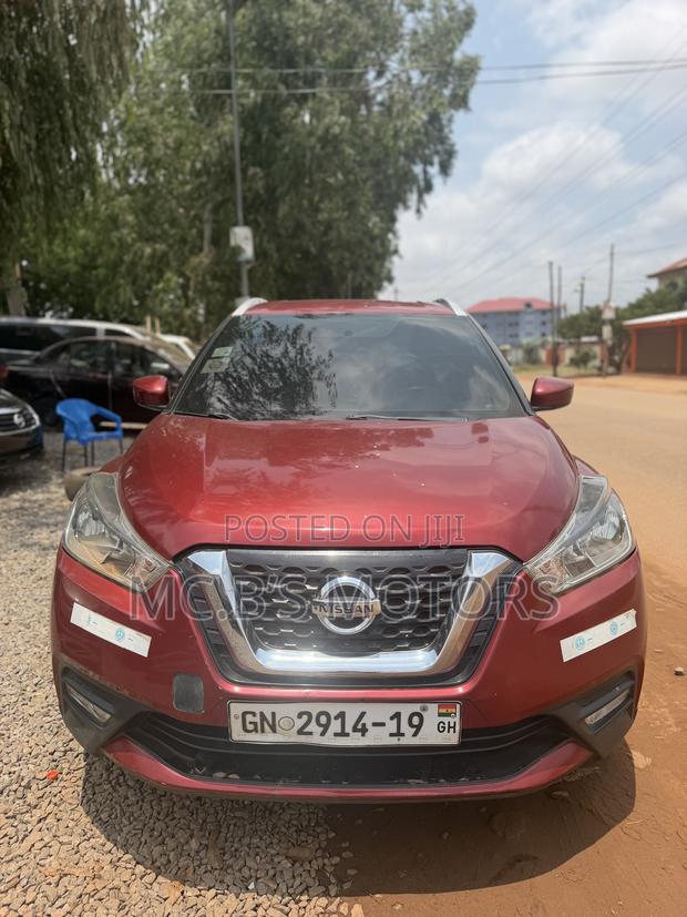Nissan Kicks 2019 Red