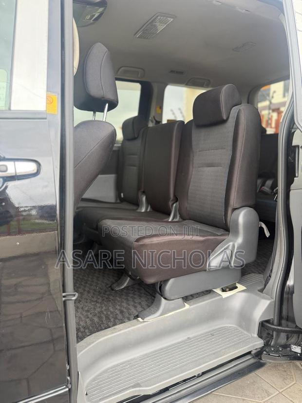 Toyota Voxy 2012 Black