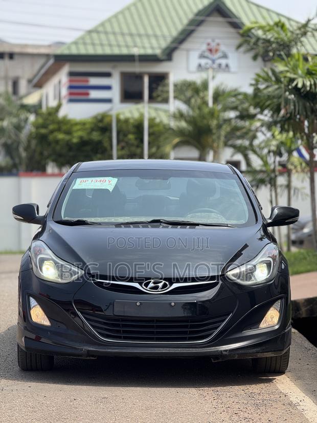 Hyundai Elantra SE Sedan FWD (1.8L 4cyl 6A) 2016 Black