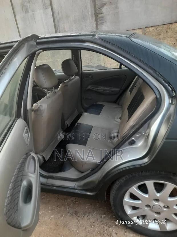 Nissan Sentra 2003 Gray