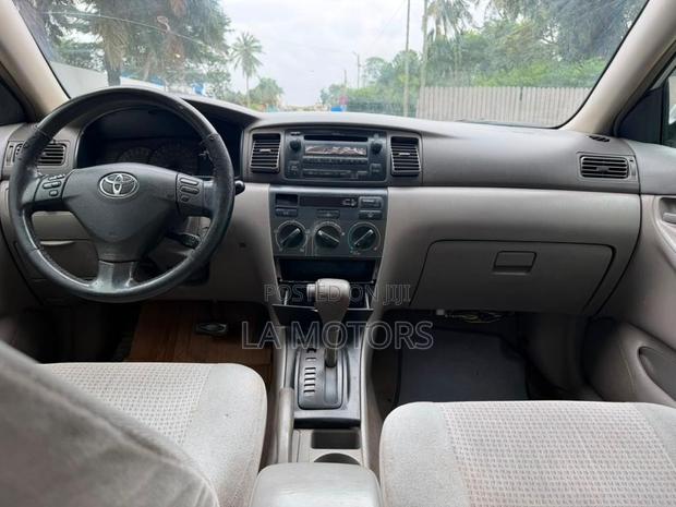 Toyota Corolla 2008 Silver