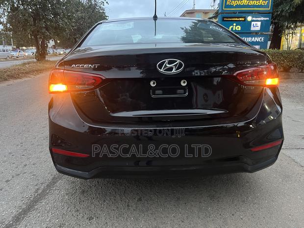 Hyundai Accent SE 2020 Black