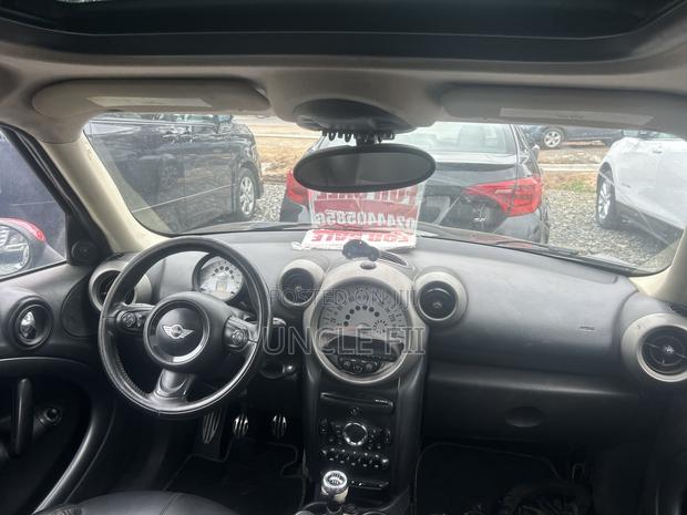 Mini Cooper John Cooper Works 2dr Convertible (1.6L 4cyl Turbo 6M) 2014