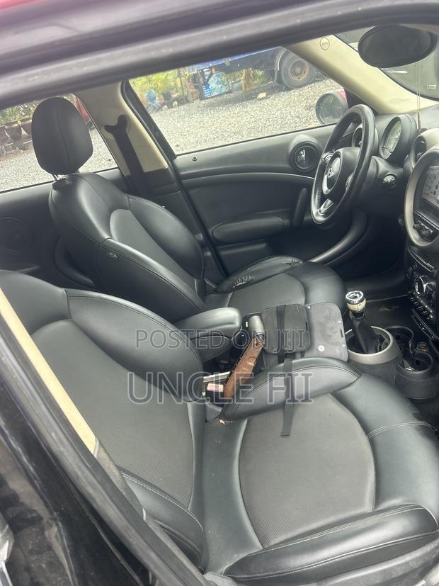 Mini Cooper John Cooper Works 2dr Convertible (1.6L 4cyl Turbo 6M) 2014
