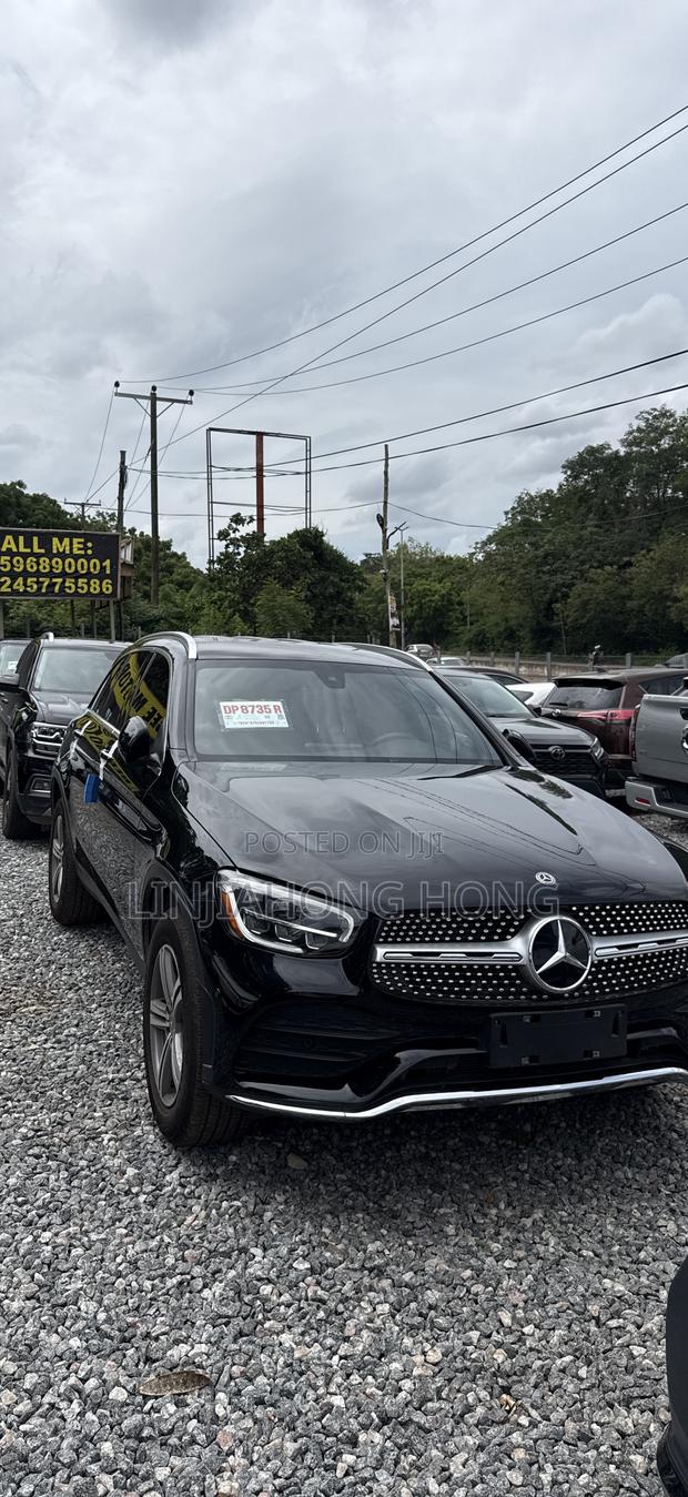 Mercedes-Benz C300 2020 Black
