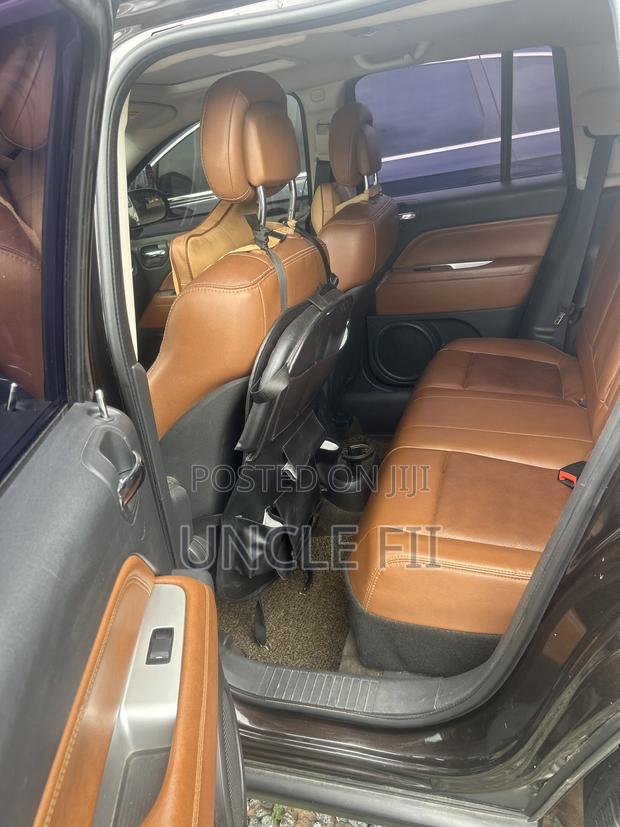 Jeep Cherokee Latitude 4dr SUV (2.4L 4cyl 9A) 2014 Brown