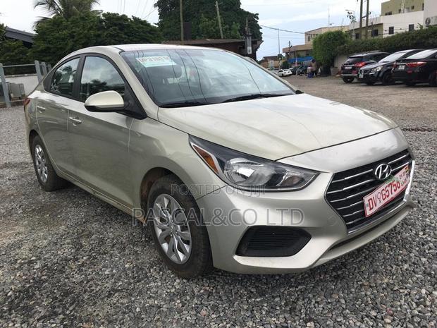 Hyundai Accent SE 2020 Green
