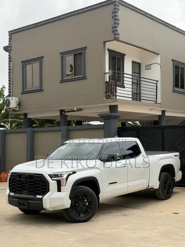 Toyota Tundra Limited CrewMax 4WD SB w/6.5' Bed 2025 White