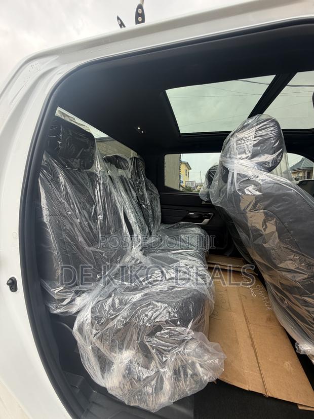 Toyota Tundra Limited CrewMax 4WD SB w/6.5' Bed 2025 White