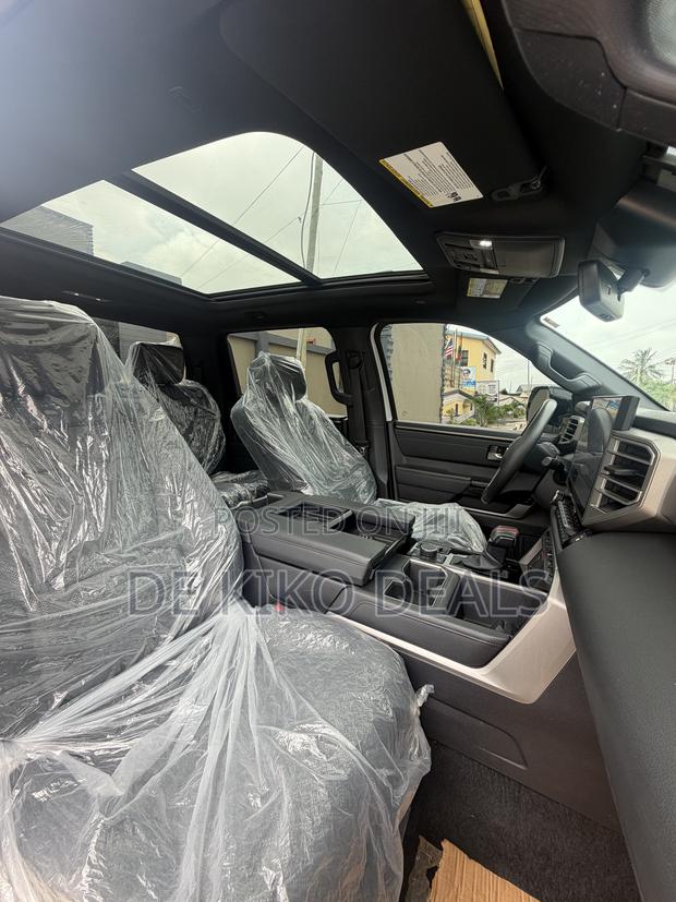 Toyota Tundra Limited CrewMax 4WD SB w/6.5' Bed 2025 White