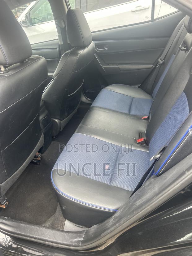 Toyota Corolla SE 4dr Sedan (1.8L 4cyl Manual) 2017 Black