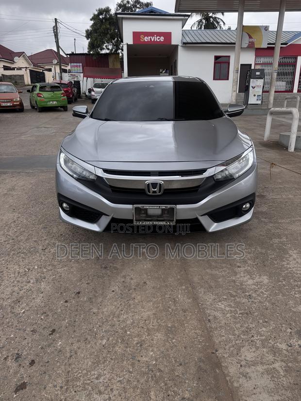 Honda Civic Touring 4dr Sedan (1.5L 4cyl) 2017 Silver