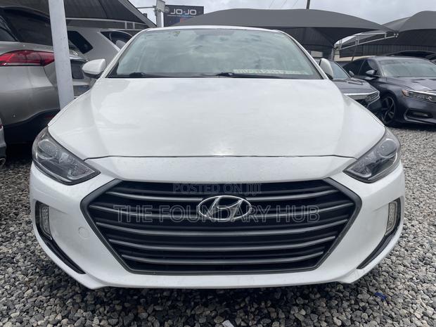 Hyundai Elantra SEL 2018 White