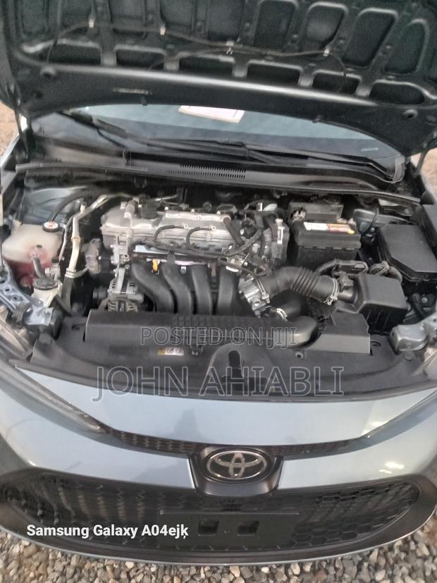 Toyota Corolla LE 2022 Blue