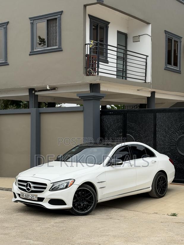 Mercedes-Benz C300 Luxury 4Matic Sedan AWD (2.0L 4cyl 7A) 2016 White